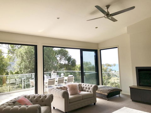 Lorne Sea View Terrace House - eTourism Australia 20
