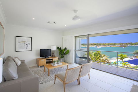 Noosa Shores Resort - eTourism Australia 0
