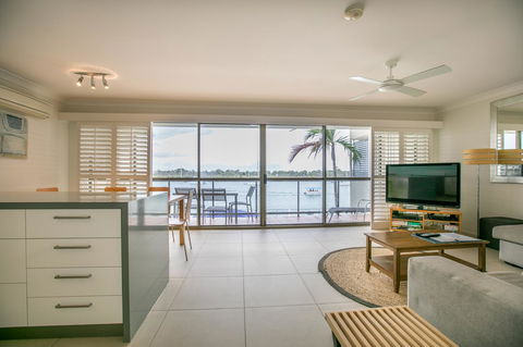 Noosa Shores Resort - eTourism Australia 4