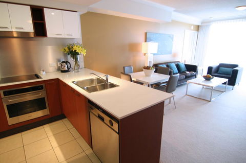 Mantra Towers Of Chevron - eTourism Australia 13