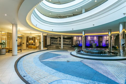 Mantra Towers Of Chevron - eTourism Australia 5