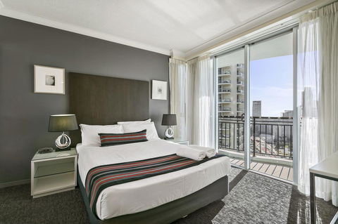 Mantra Towers Of Chevron - eTourism Australia 22