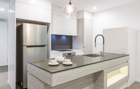 Boardwalk Burleigh Beach - Official - eTourism Australia 21