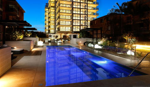 Boardwalk Burleigh Beach - Official - eTourism Australia 19