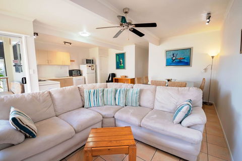 Airlie Apartments - eTourism Australia 10