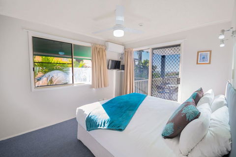 Airlie Apartments - eTourism Australia 0
