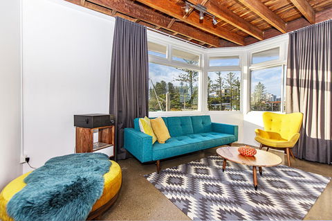 The Pink Hotel Coolangatta - eTourism Australia 18