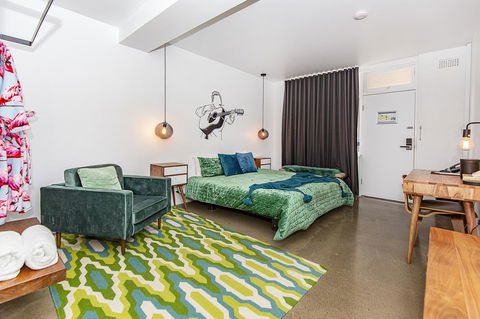 The Pink Hotel Coolangatta - eTourism Australia 28