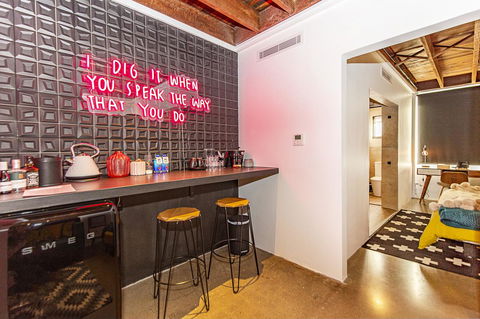 The Pink Hotel Coolangatta - eTourism Australia 20