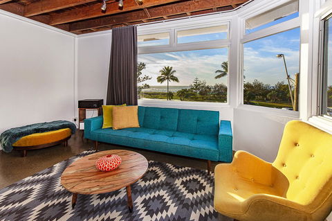 The Pink Hotel Coolangatta - eTourism Australia 16