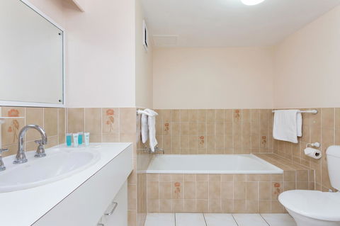 Capricornia Apartments - eTourism Australia 10