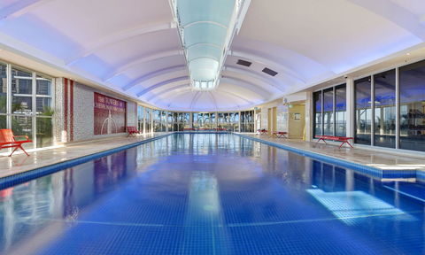 Towers Of Chevron - Private Apartment - eTourism Australia 13