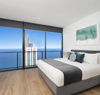 Circle on Cavill - GCLR - eTourism Australia