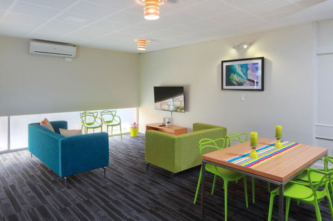 Palm Beach Hotel - eTourism Australia 4