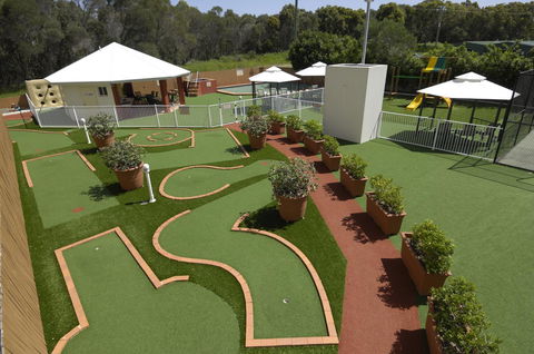 Fairways Golf & Beach Retreat Bribie Island - eTourism Australia 18