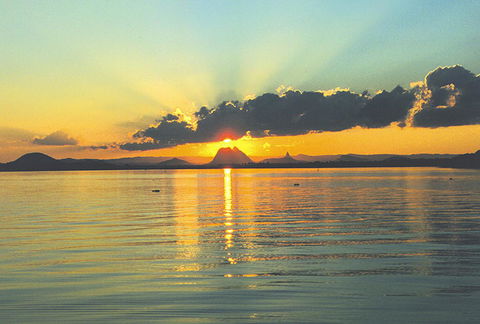 Fairways Golf & Beach Retreat Bribie Island - eTourism Australia 24