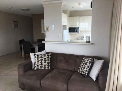 Burleigh Beach Tower - eTourism Australia 1