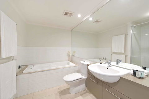 On The Bay Apartments - eTourism Australia 20