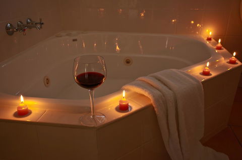 Apple Blossom Cottages - eTourism Australia 13