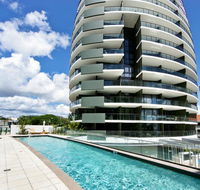 Ambience on Burleigh Beach - eTourism Australia