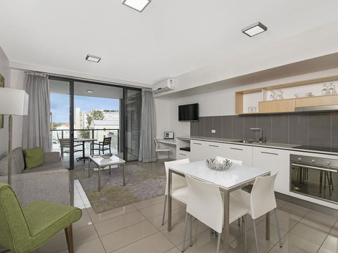 Atrio Apartments - eTourism Australia 6