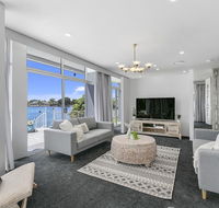 Havana Blue - Large 4 Bedroom Family Home - eTourism Australia