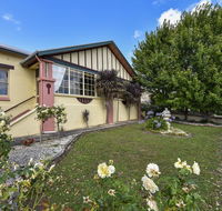 Wyatt Guest House - eTourism Australia