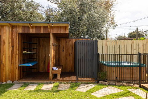 A Lazy Marlin - eTourism Australia 0