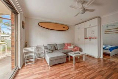 A Reef Intermission - A Coast Break At Mollymook - eTourism Australia 3