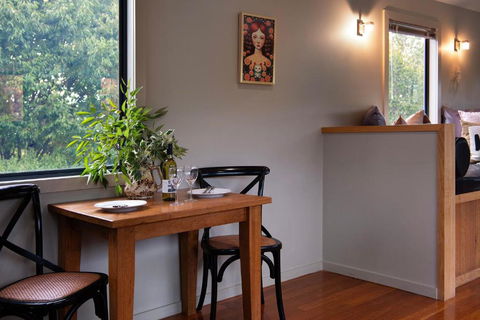 Alofi - eTourism Australia 4