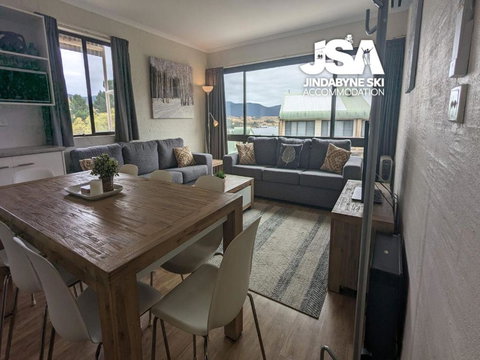 Alpine Mountain View 40 - eTourism Australia 2