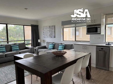 Alpine Mountain View 41 - eTourism Australia 2