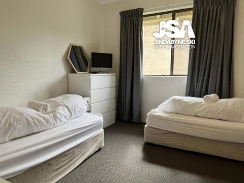 Alpine Mountain View 41 - eTourism Australia 4