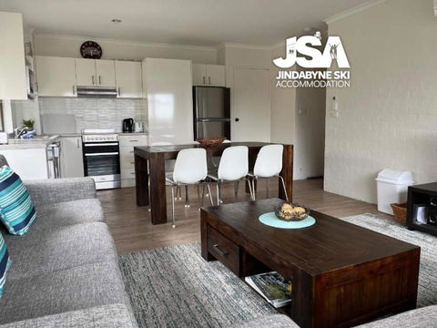 Alpine Mountain View 41 - eTourism Australia 1