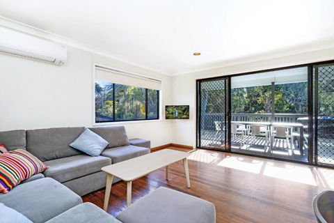 Ammaboolah At Hat Head - Full Linen Provided - eTourism Australia 0