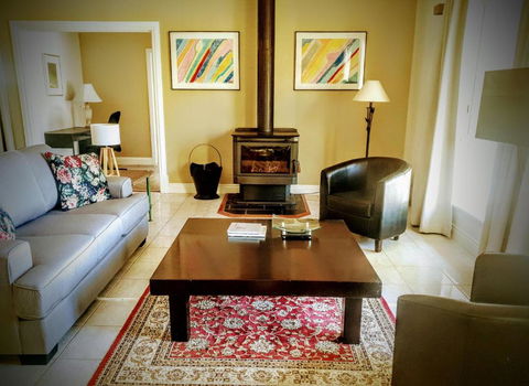 Angaston Lodge - eTourism Australia 4