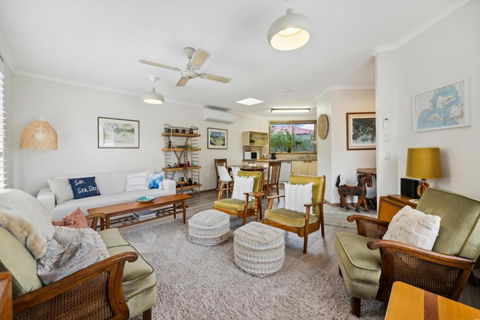 Apartment In Cowes Central On Chapel - eTourism Australia 1