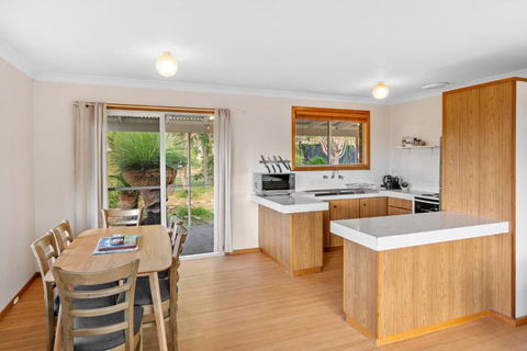 Apples - eTourism Australia 3