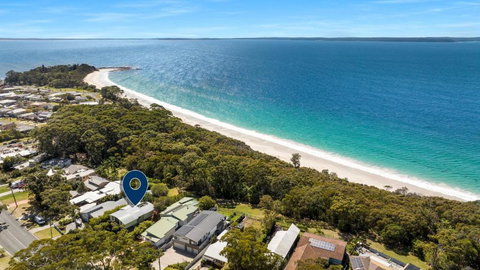 Aquarius Beach Stay - Belle Escapes Jervis Bay - eTourism Australia 0