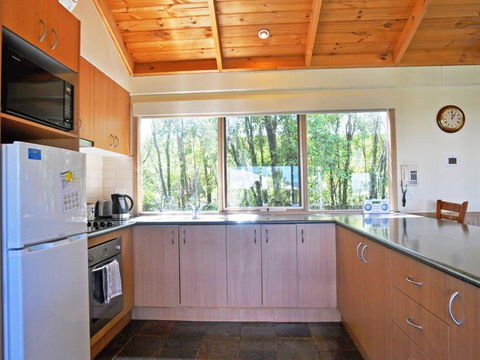 Archies Beachside Abode - eTourism Australia 4