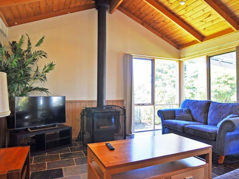 Archies Beachside Abode - eTourism Australia 1