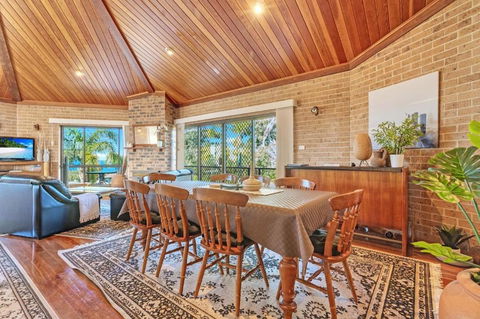 Argia Jervis Bay - eTourism Australia 2