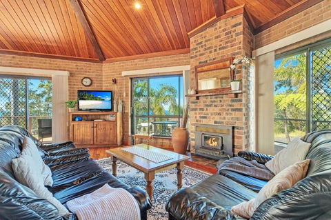 Argia Jervis Bay - eTourism Australia 4