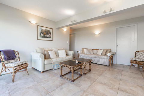 At Blueys - eTourism Australia 3