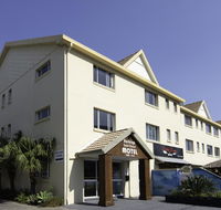 Burleigh Gold Coast Motel - eTourism Australia