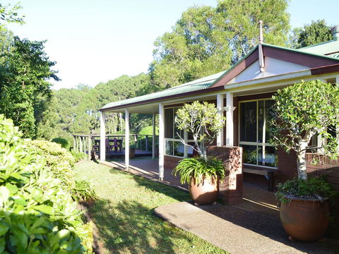 Apple Tree Cottage Montville - eTourism Australia 1