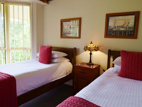 Apple Tree Cottage Montville - eTourism Australia 8