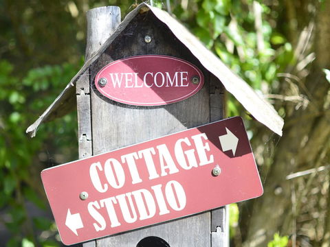 Apple Tree Cottage Montville - eTourism Australia 14