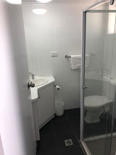 Bribie Waterways Motel - eTourism Australia 38