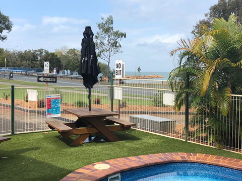 Bribie Waterways Motel - eTourism Australia 4